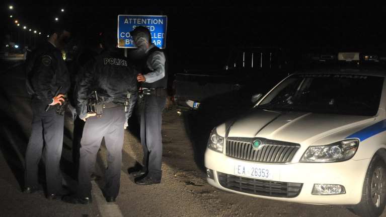 Σκηνές φαρ ουέστ στο Χαϊδάρι με πυροβολισμούς και καταδίωξη κακοποιών