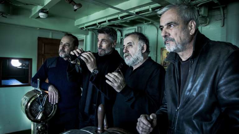 Tο καράβι ή το πάμε ή μας πάει: O Θάνος Μικρούτσικος συναντά Νίκο Καββαδία