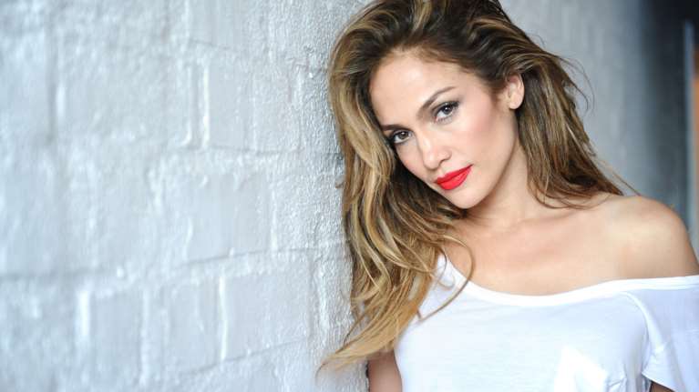 Τελικά έκανε πλαστική η Τζένιφερ Λόπεζ;