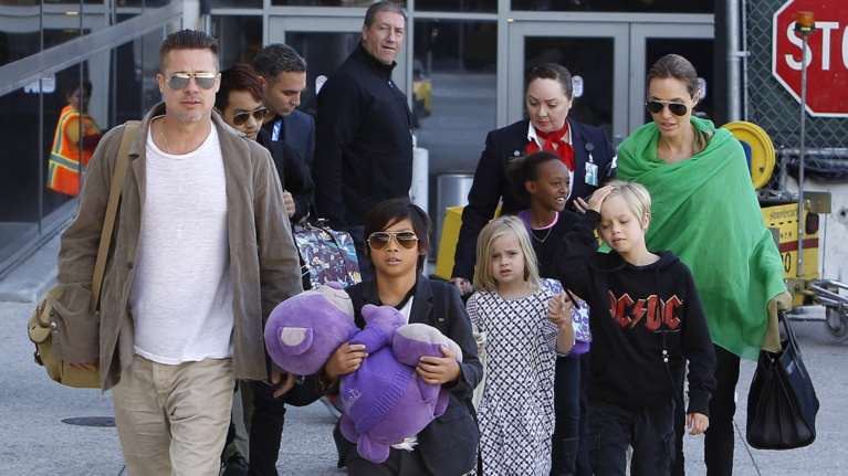 Οι Μπραντζελίνα μετακομίζουν στην Ευρώπη