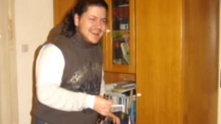 Το σατανικό σχέδιο, το σπίτι του πατέρα του &amp; τα δάνεια