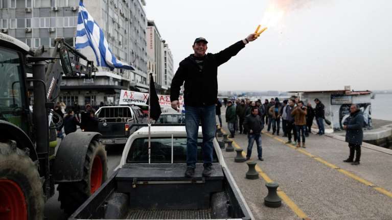 Δείτε πόσα χάνουν οι αγρότες από ασφαλιστικό-φορολογικό