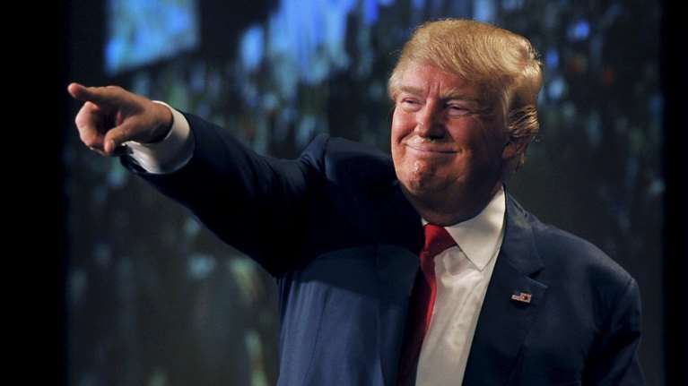 Ο Τραμπ αδιαφιλονίκητο φαβορί για το χρίσμα των Ρεπουμπλικάνων