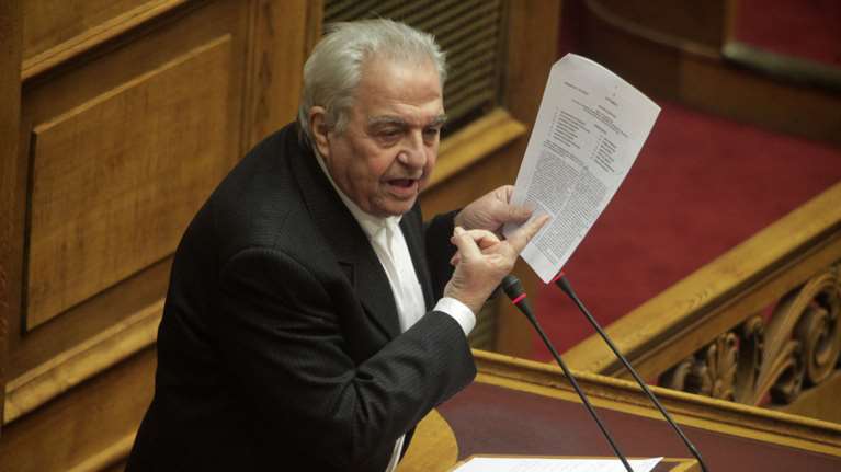 Επαναστατικός «Θούριος» Φλαμπουράρη για τον ένα χρόνο ΣΥΡΙΖΑ