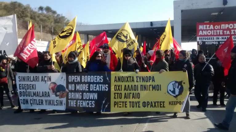 Διαμαρτυρία &amp; αποκλεισμός για τον φράχτη στον Εβρο