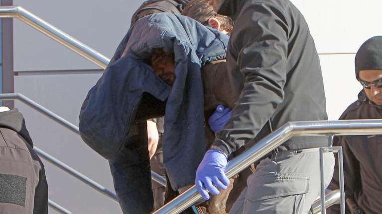 Προθεσμία για την Τετάρτη πήρε από τον ανακριτή ο συζυγοκτόνος