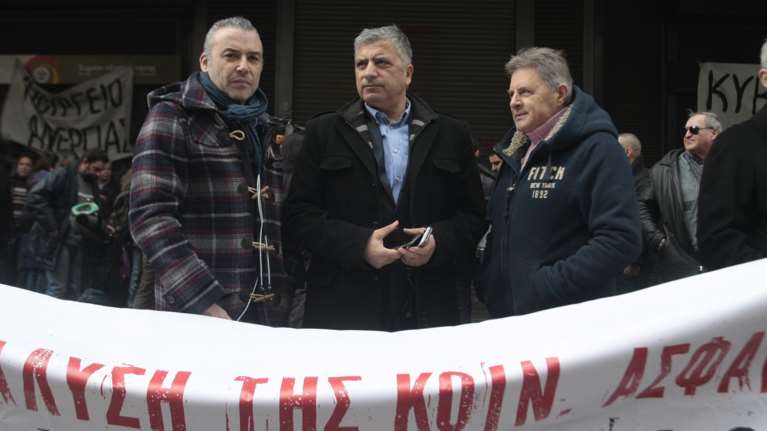 Πορεία των γιατρών στη Βουλή για το ασφαλιστικό