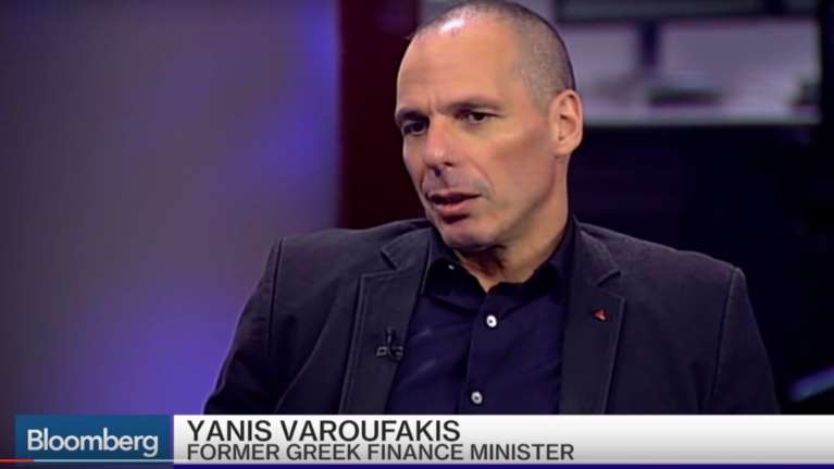 Βαρουφάκης: Ο Τσίπρας παραδόθηκε σε αποτυχημένη πολιτική