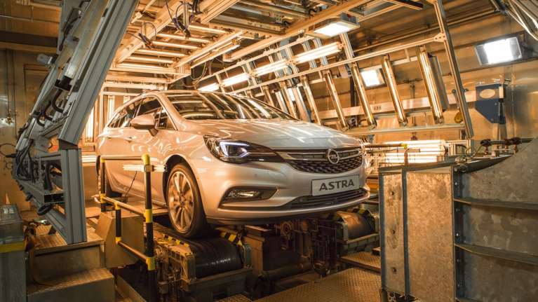 Το Opel Astra Sports Tourer στο φούρνο και την κατάψυξη!