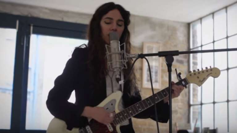 Το νέο video-clip της PJ Harvey με εικόνες από την Ειδομένη