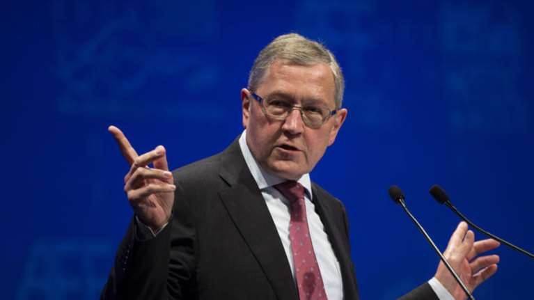 Ρέγκλινγκ: Βιώσιμο το ελληνικό χρέος αν εφαρμοστούν οι μεταρρυθμίσεις