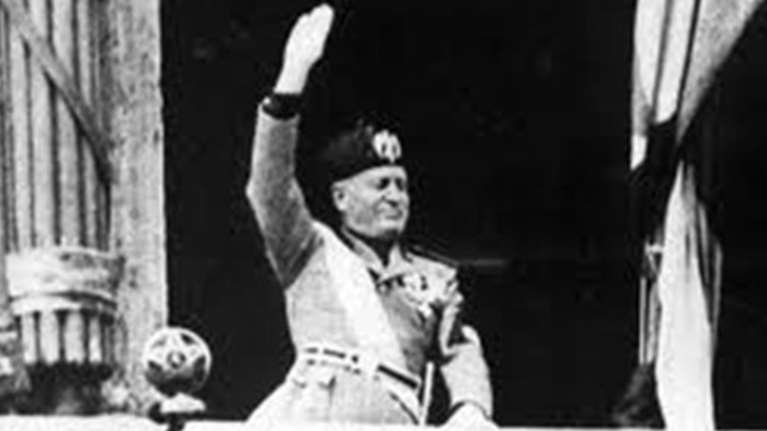 Ιταλία: Κατάσχεσαν γιοτ που ανήκε στον Μουσολίνι