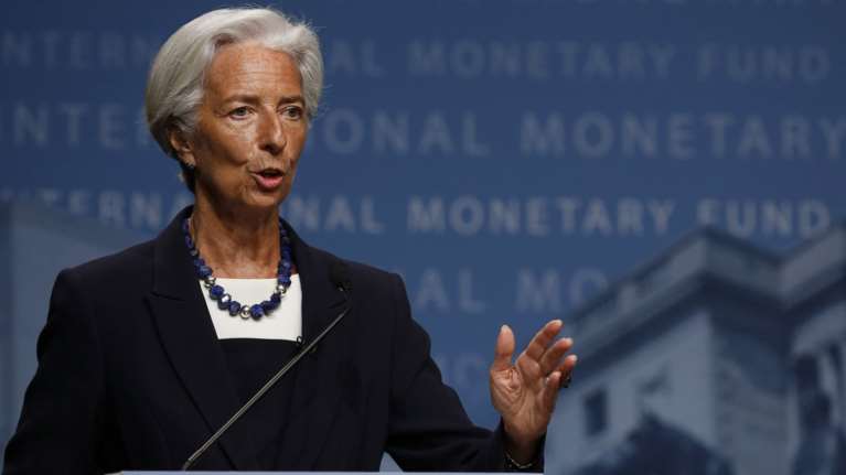 Κεραμίδα από Λαγκάρντ για βαθύ μαχαίρι στις συντάξεις