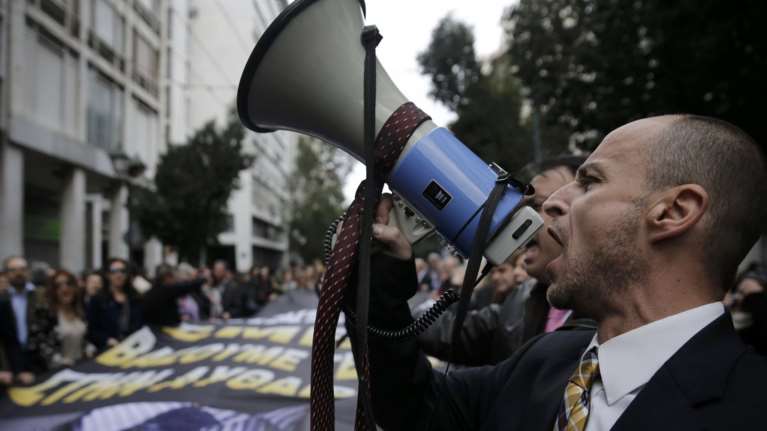 Die Welt: Οργή κατά Τσίπρα και στο βάθος εκλογές