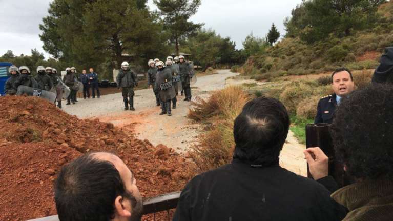 Επεισόδια και τραυματισμοί στην Κω για το hotspot