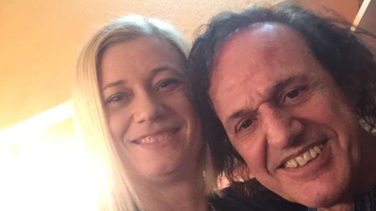 Η selfie της Ραχήλ με τον Βασίλη Παπακωνσταντίνου