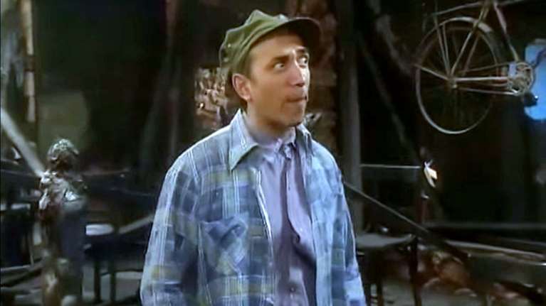 Δείτε πώς είναι σήμερα ο Τρελαντώνης, 10 χρόνια μετά το Καφέ της Χαράς