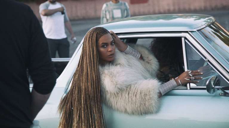 Αυτή είναι η Ελληνίδα που σκηνοθέτησε το Formation της Beyoncé