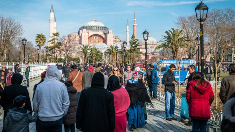 Τουρκία: Κομμένο το κάπνισμα και στους ανοικτούς χώρους