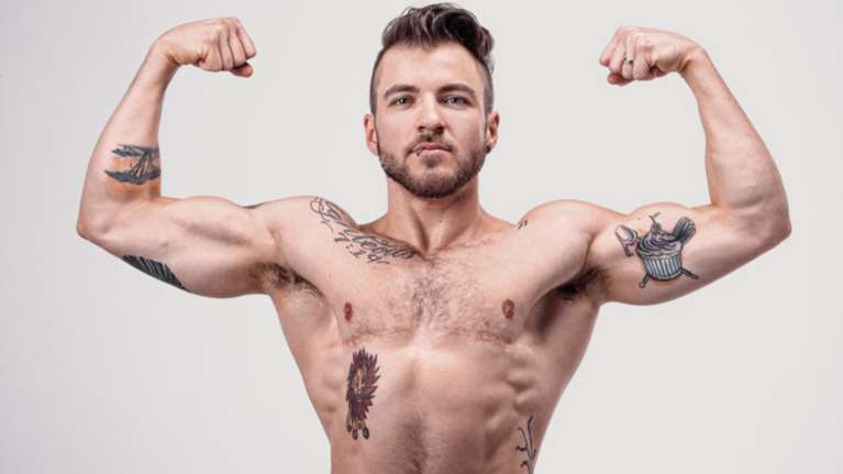 Ο πρώτος τρανσέξουαλ άνδρας έγινε εξώφυλλο στο Gay Times