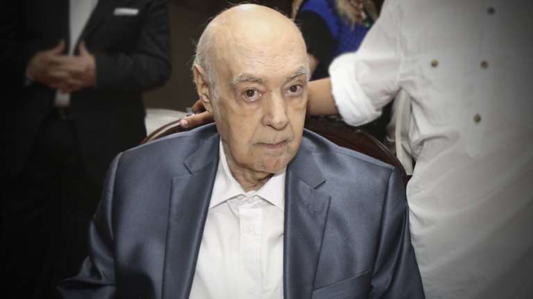 Εσπευσμένα στο νοσοκομείο ο Αντρέας Μπάρκουλης