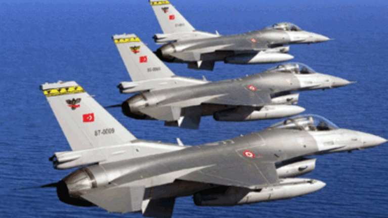 Μπαράζ παραβιάσεων από οπλισμένα τουρκικά μαχητικά