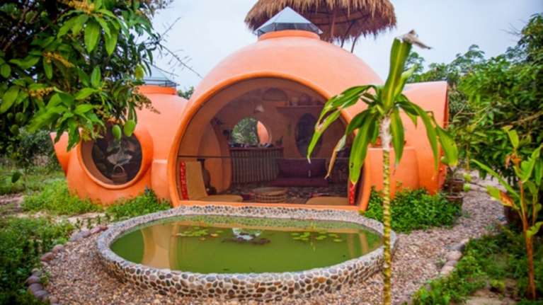 Ένα παραμυθένιο στρογγυλό σπίτι στην Ταϊλάνδη