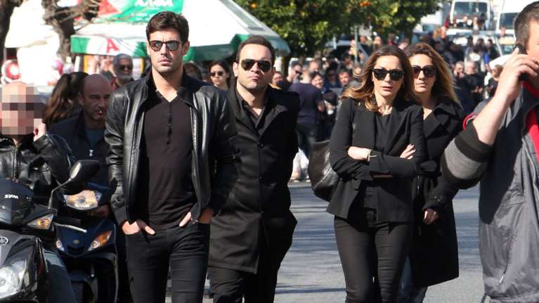 Ολος ο καλλιτεχνικός κόσμος είπε αντίο στον Παντελή