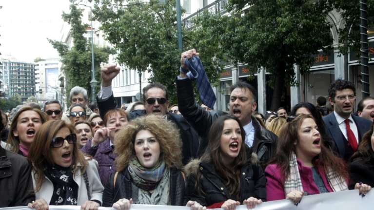 Πυρά κατά ασφαλιστικού &amp; από τους Ευρωπαίους Δικηγόρους