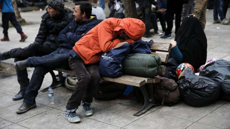 Από Ειδομένη... στην Ομόνοια τα λεωφορεία με Αφγανούς