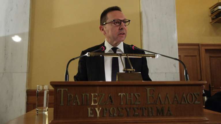 Καμπανάκι από Στουρνάρα: Περικοπές δαπανών, «όχι» αυξήσεις φόρων &amp; εισφορών