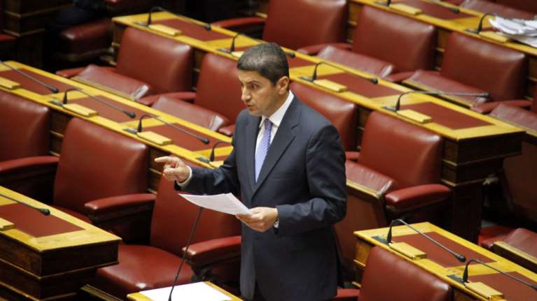 Ερώτηση Αυγενάκη: Συναντήθηκε κορυφαίο στέλεχος με το κύκλωμα εκβιαστών;