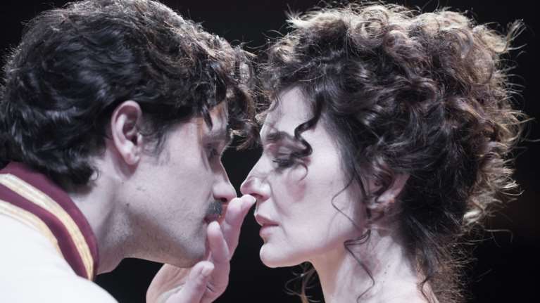 Η Μαρία Ναυπλιώτου μεταμορφώνεται σε Άννα Καρένινα