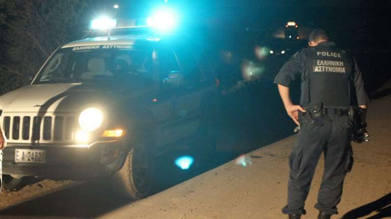 Θρίλερ στο Κορδελιό: Προσπάθησε να σκοτώσει τον σύζυγό της με τσεκούρι!