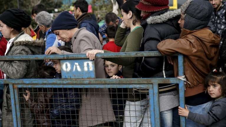 Η κυβέρνηση χωρίς σχέδιο γεμίζει την Ελλάδα με hotspots