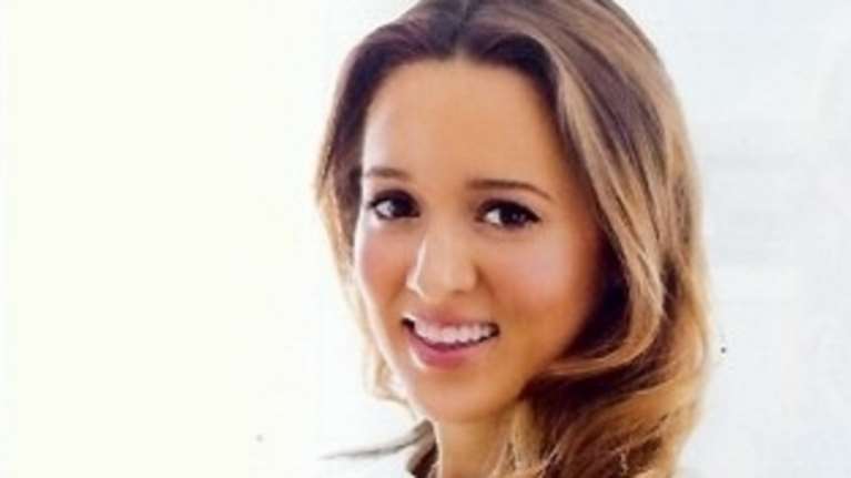 Proud Mommy: Τι όνομα θα δώσει η Καλομοίρα στην μοναχοκόρη της: