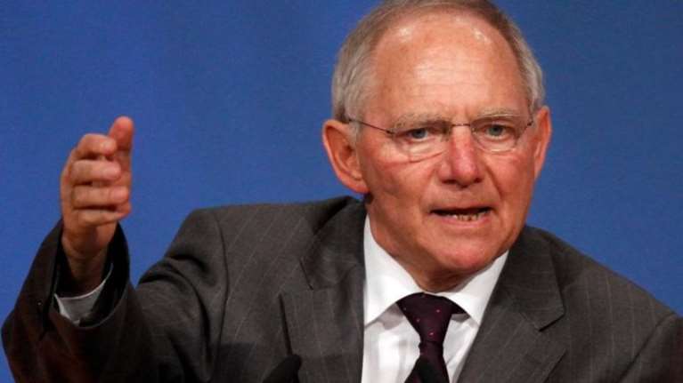 Σόιμπλε: Μην συγχέετε τα πράγματα! Εφαρμόστε ότι έχει συμφωνηθεί