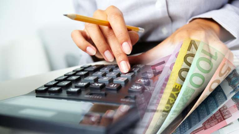 Στα 4,765 δισ. οι ληξιπρόθεσμες οφειλές του Δημοσίου προς ιδιώτες