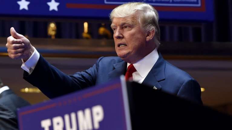 Τραμπ: Σας εγγυώμαι στην ανατομία μου δεν έχω κάτι μικρό!