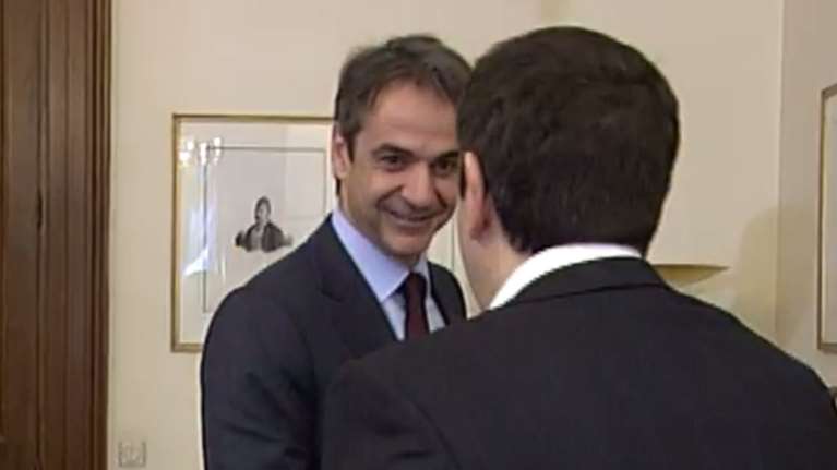 Τσίπρας σε Κυριάκο: Θα έπρεπε να μας κεράσεις