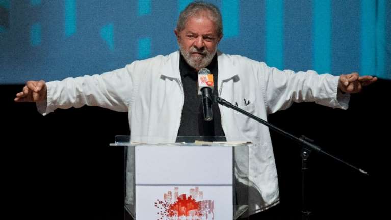 Ελεύθερος ο Λούλα - Ανακρίθηκε για 3 ώρες από τις αρχές