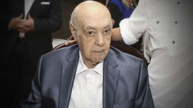 Δύσκολες ώρες: Στην εντατική με οξυγόνο όλο το 24ωρο ο Α. Μπάρκουλης