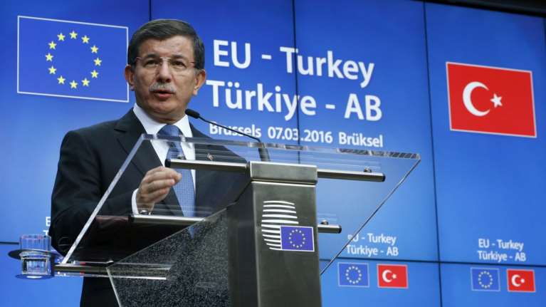 Κυπριακός Τύπος για Νταβούτογλου:Θράσος χιλίων πασάδων