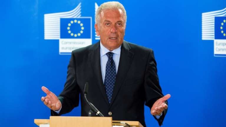 Αβραμόπουλος: Κίνδυνος ανθρωπιστικής καταστροφής στην Ελλάδα