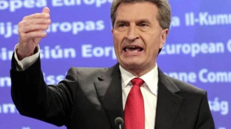 Αιχμές Κομισιόν για το νόμο Παππά για τα ΜΜΕ