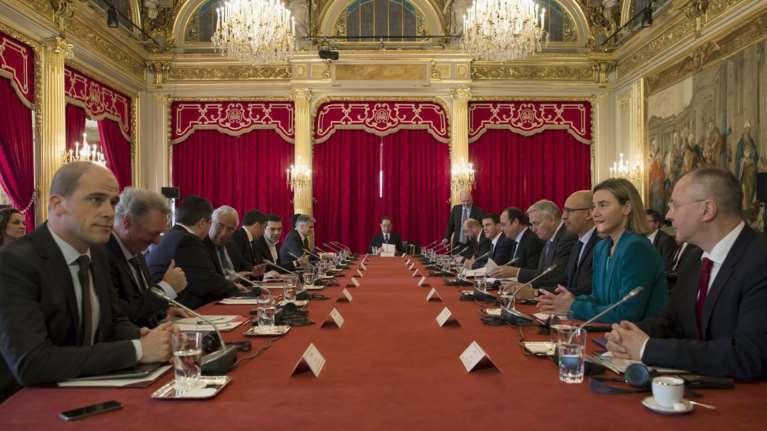 Tσίπρας:Να υψώσουμε τείχη σε όσους ζητούν φράκτες