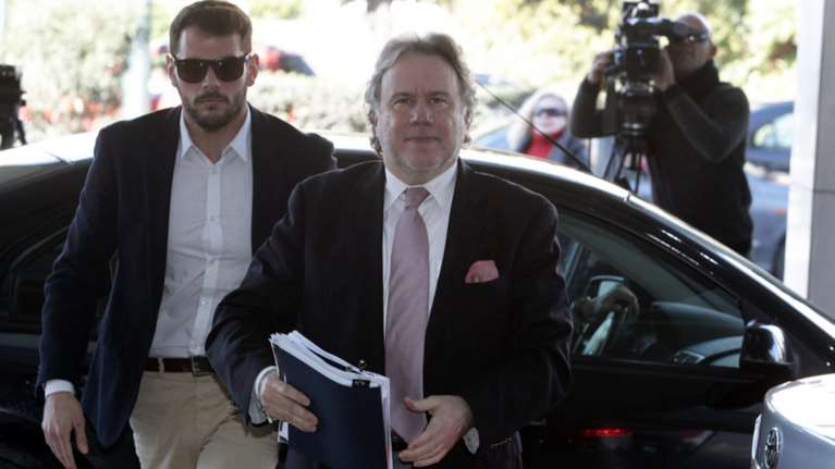 Χάσμα με το κουαρτέτο για συντάξεις και φορολογικό