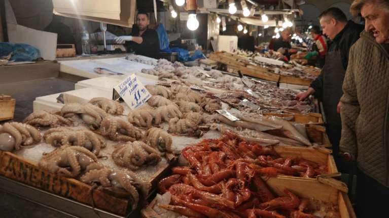 Ολονυκτία στη Βαρβάκειο, οι φετινές τιμές αναλυτικά