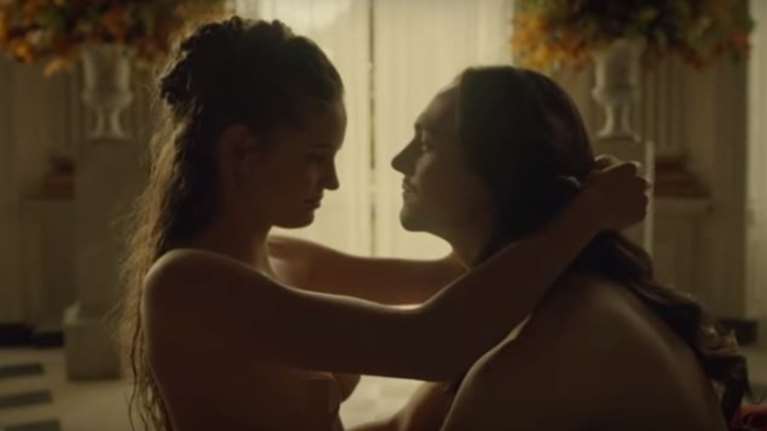 Σοκαρισμένοι οι Βρετανοί από ερωτική σειρά του BBC