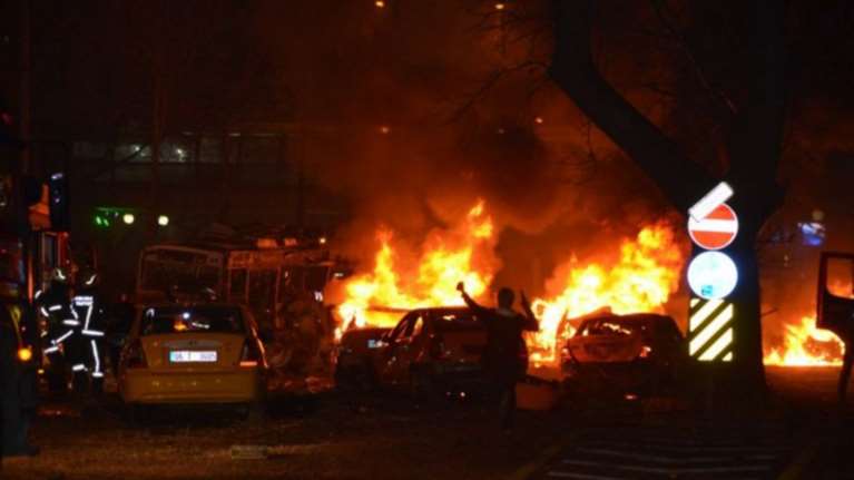 Ισχυρή έκρηξη στο κέντρο της Άγκυρας με 27 νεκρούς